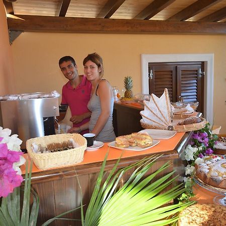 Baia Santa Margherita B&B 卡斯泰卢佐 外观 照片
