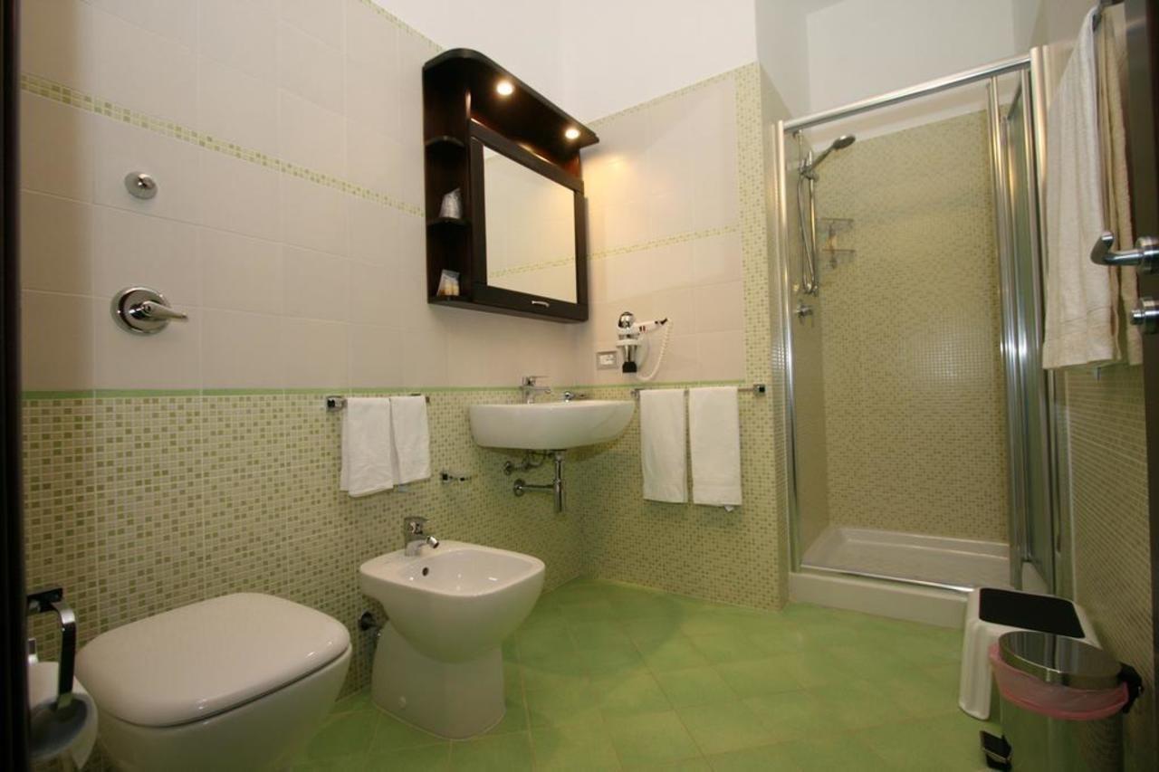 Baia Santa Margherita B&B 卡斯泰卢佐 外观 照片
