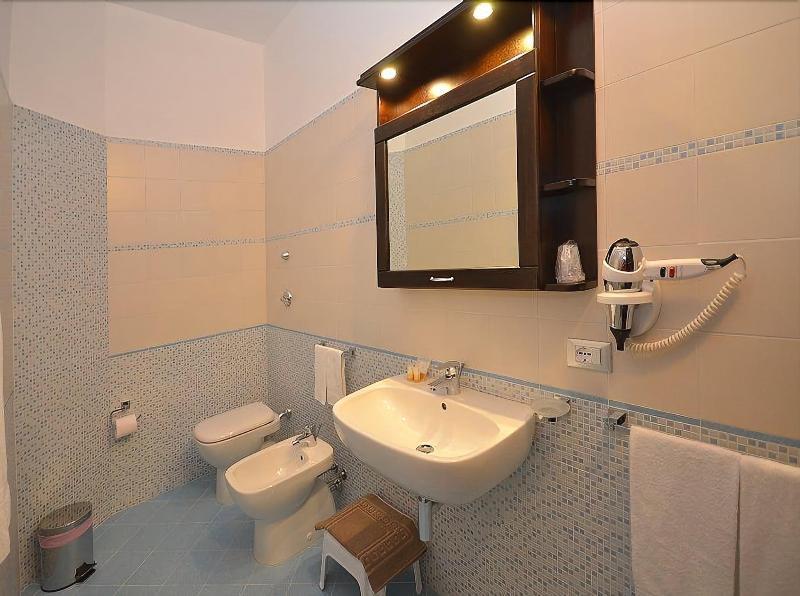 Baia Santa Margherita B&B 卡斯泰卢佐 外观 照片