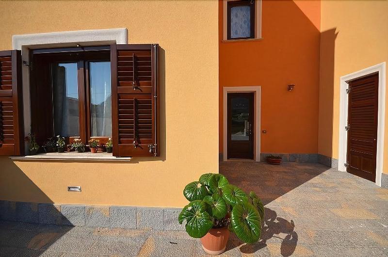 Baia Santa Margherita B&B 卡斯泰卢佐 外观 照片