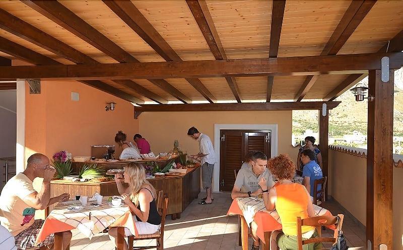 Baia Santa Margherita B&B 卡斯泰卢佐 外观 照片