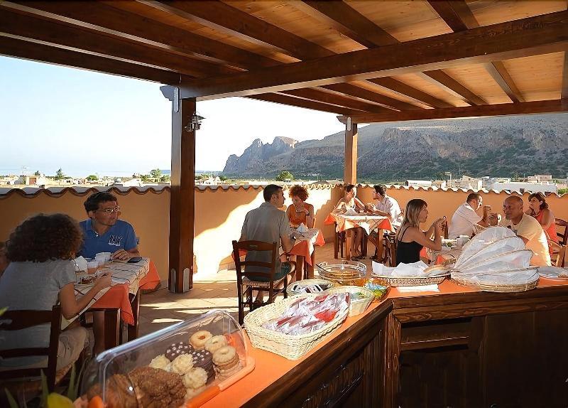Baia Santa Margherita B&B 卡斯泰卢佐 外观 照片